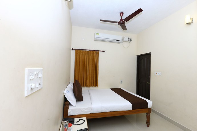 Imagen de la habitación del Hotel OYO 8938 near Auroville Beach. Foto 12