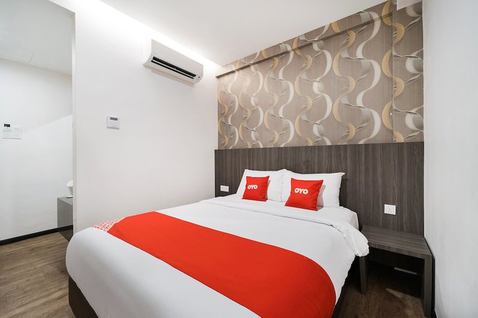Imagen de la habitación del Hotel OYO 89386 Stay 365 Hotel. Foto 8
