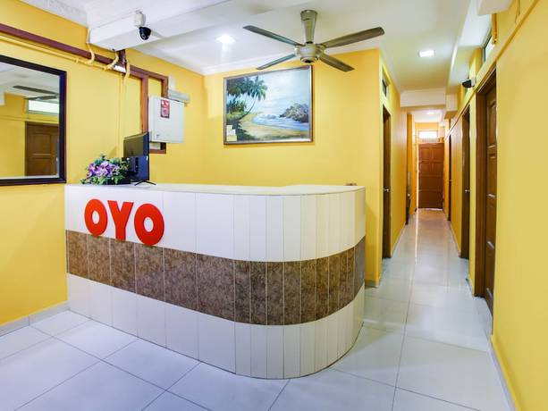 Imagen de los interiores del Hotel OYO 89406 Lucky Budget. Foto 15