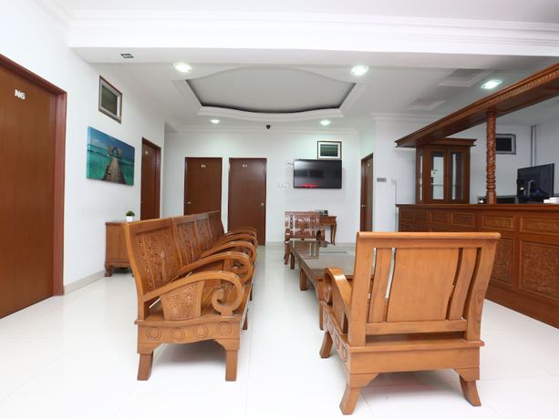 Imagen de los interiores del Hotel OYO 89435 Nusantara Group. Foto 18