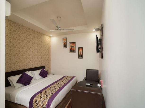 Imagen de la habitación del Hotel OYO 8961 RR Palace. Foto 12