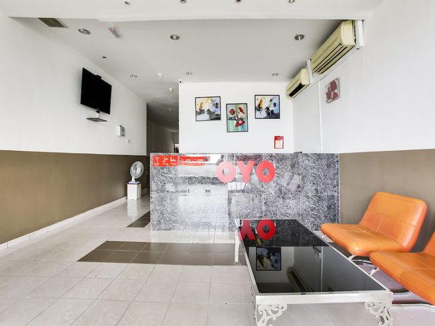 Imagen de los interiores del Hotel OYO 89615 T Family. Foto 18