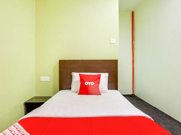 Imagen de la habitación del Hotel OYO 89652 P Line Hotel. Foto 9