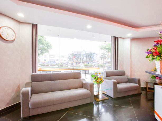 Imagen de los interiores del Hotel OYO 89652 P Line Hotel. Foto 18