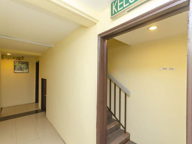 Imagen de los interiores del Hotel OYO 89703 B Link. Foto 20