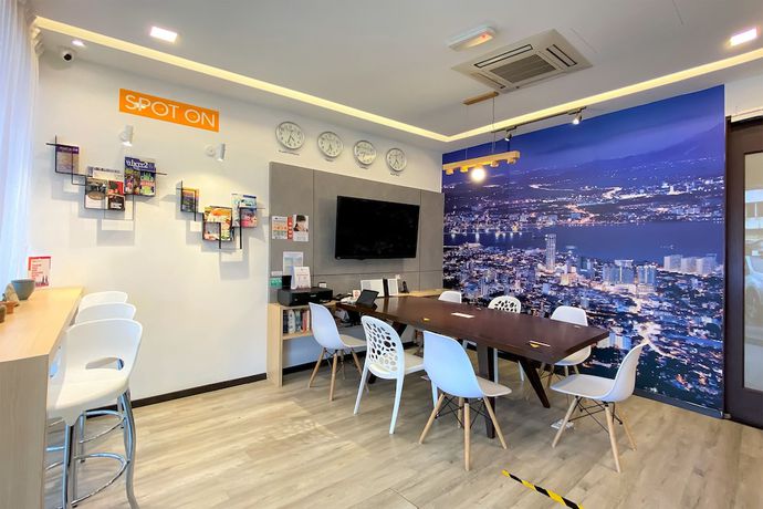 Imagen de los interiores del Hotel OYO 89809 Sogor Girls Dormitory. Foto 13