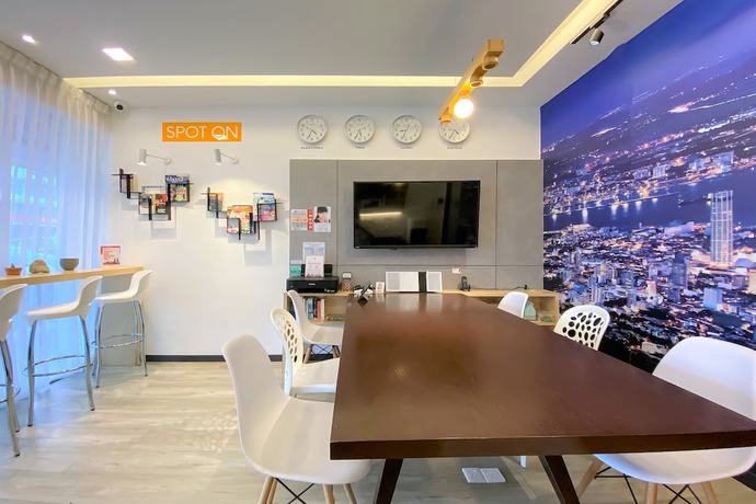 Imagen de los interiores del Hotel OYO 89809 Sogor Girls Dormitory. Foto 14