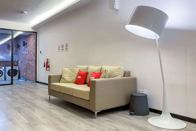 Imagen de los interiores del Hotel OYO 89809 Sogor Girls Dormitory. Foto 16