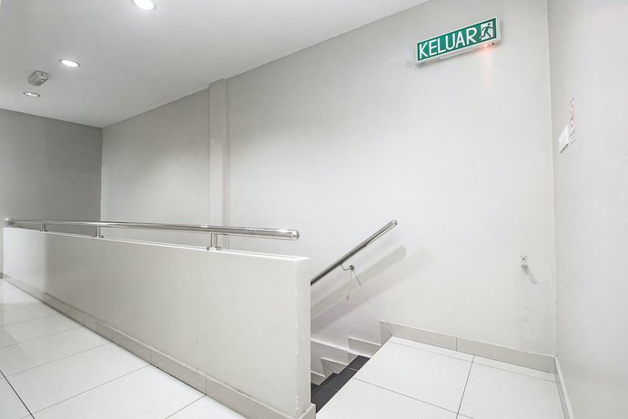 Imagen de los interiores del Hotel OYO 89885 Nice Stay Three Six Five Services. Foto 18