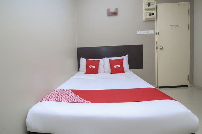 Imagen de la habitación del Hotel OYO 89959 Nice Stay Three Six Five Services. Foto 1