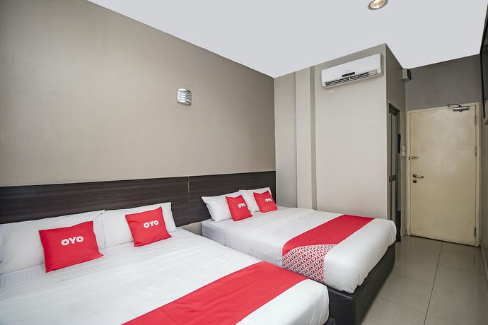 Imagen de la habitación del Hotel OYO 89959 Nice Stay Three Six Five Services. Foto 7
