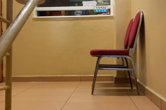 Imagen de los interiores del Hotel OYO 90026 Lemon Tree Kepong. Foto 15