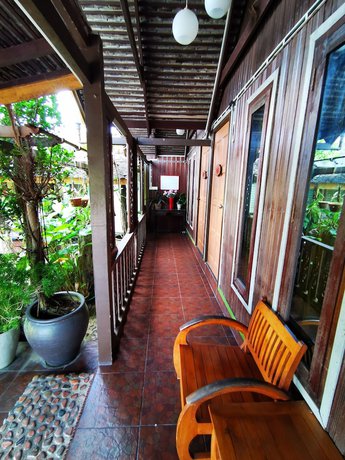 Imagen de los interiores del Hotel OYO 90038 Dalyla Inn Chalet. Foto 20