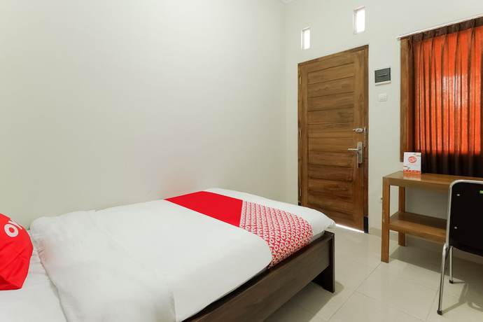 Imagen de la habitación del Hotel OYO 90045 Annafi Apartel. Foto 9