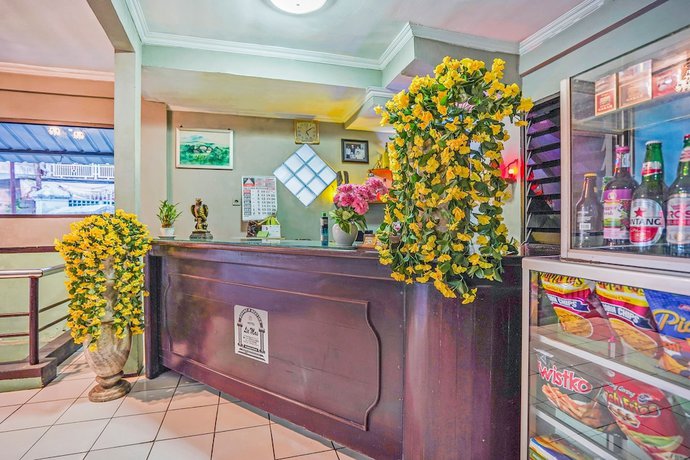 Imagen de los interiores del Hotel OYO 90132 Lie Mas. Foto 18