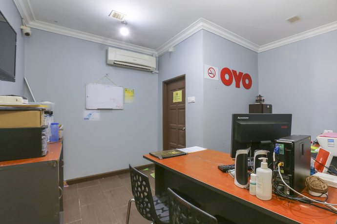 Imagen de los interiores del Hotel OYO 90145 D\'sofwa Inn. Foto 14