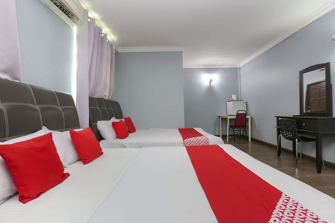Imagen de la habitación del Hotel OYO 90145 D\'sofwa Inn. Foto 11