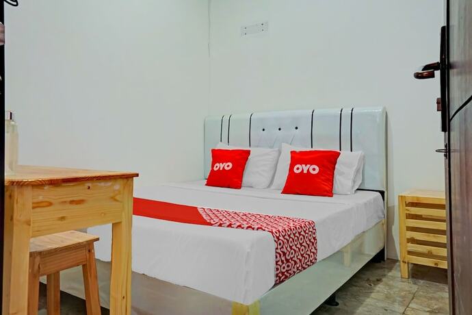 Imagen de la habitación del Hotel OYO 90187 Puri Allisa Syariah. Foto 16