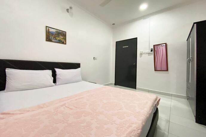 Imagen general del Hotel OYO 90230 Dh Residence. Foto 43