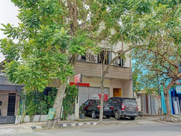 Imagen general del Hotel OYO 90234 Dhoho Family Guest House. Foto 24