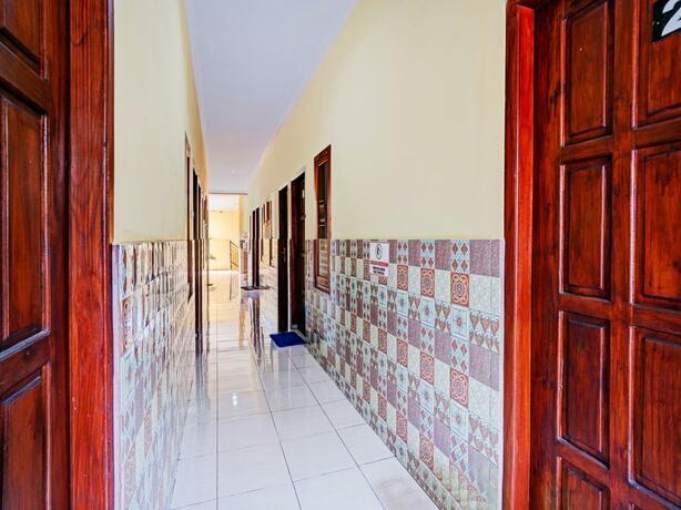 Imagen general del Hotel OYO 90234 Dhoho Family Guest House. Foto 26