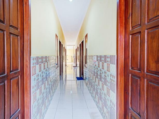 Imagen general del Hotel OYO 90234 Dhoho Family Guest House. Foto 27