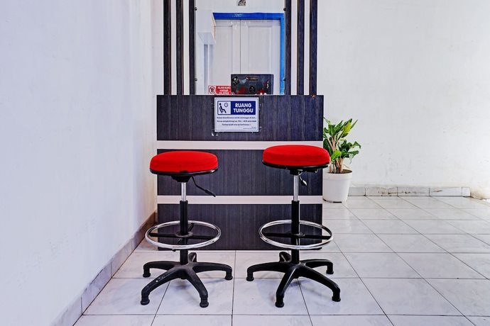 Imagen de los interiores del Hotel OYO 90260 Bumi Merpati Residence. Foto 12
