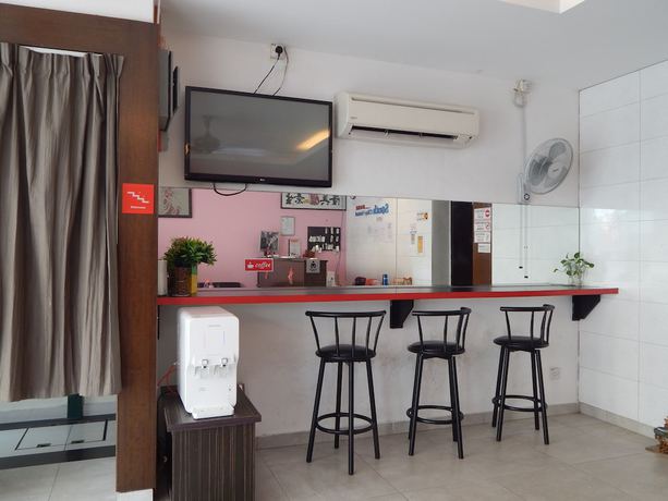 Imagen de los interiores del Hotel OYO 90270 South City. Foto 19