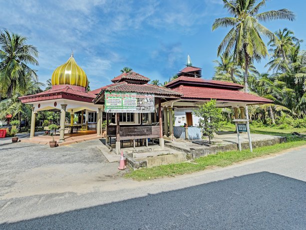 Imagen general del Hotel OYO 90278 Redzwan\'s Beach Resort. Foto 4