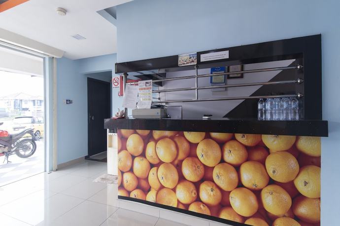 Imagen de los interiores del Hotel OYO 90296 Red Orange Port Klang. Foto 17