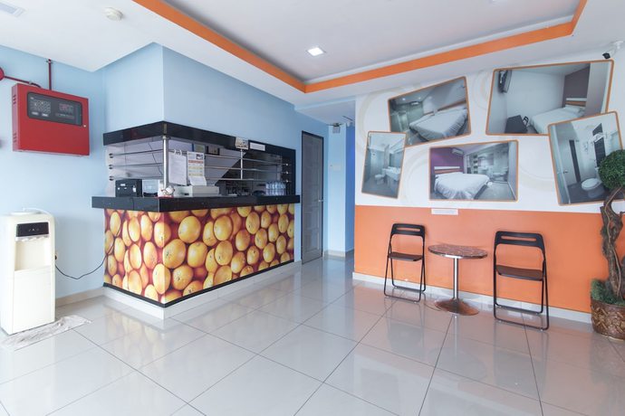 Imagen de los interiores del Hotel OYO 90296 Red Orange Port Klang. Foto 18