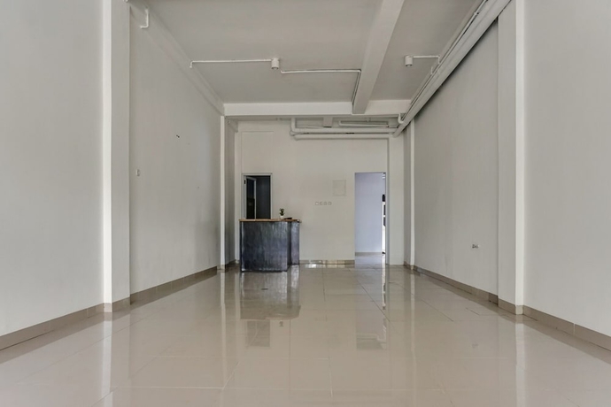 Imagen de los interiores del Hotel OYO 90305 De Umbrela Mansion Syari\'ah Ciputat. Foto 18