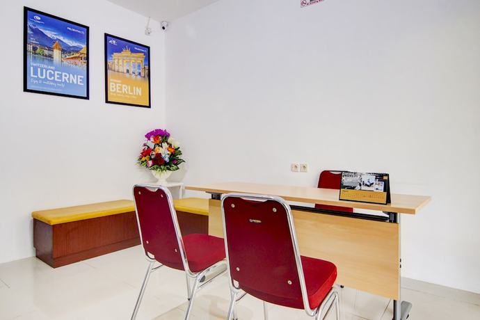 Imagen de los interiores del Hotel OYO 90322 Joy Homestay Near Bella Terra Lifestyle Center. Foto 16