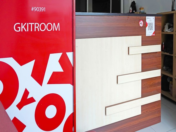 Imagen de los interiores del Hotel OYO 90391 Gkitroom. Foto 20