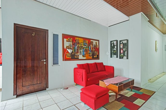 Imagen de los interiores del Hotel OYO 90399 Box House. Foto 18