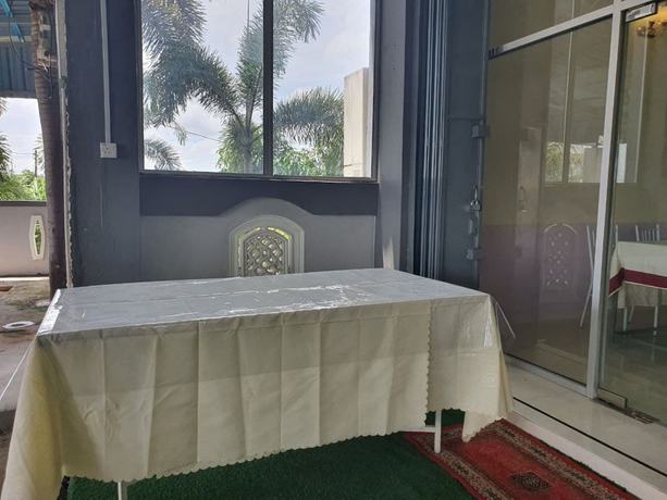 Imagen de los interiores del Hotel OYO 90404 Z Dirgahayu 313. Foto 15
