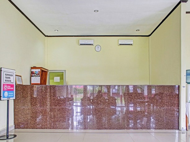 Imagen de los interiores del Hotel OYO 90423 Aman. Foto 18