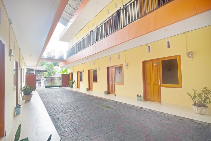 Imagen de los interiores del Hotel OYO 90463 A2b Guesthouse. Foto 15