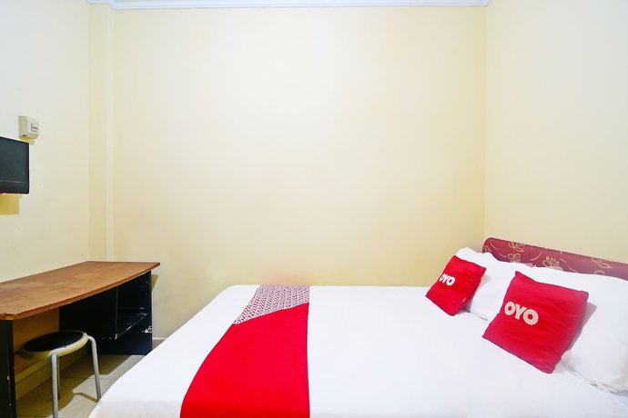 Imagen de la habitación del Hotel OYO 90463 A2b Guesthouse. Foto 8