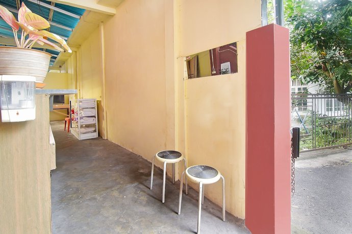 Imagen de los interiores del Hotel OYO 90463 A2b Guesthouse. Foto 16