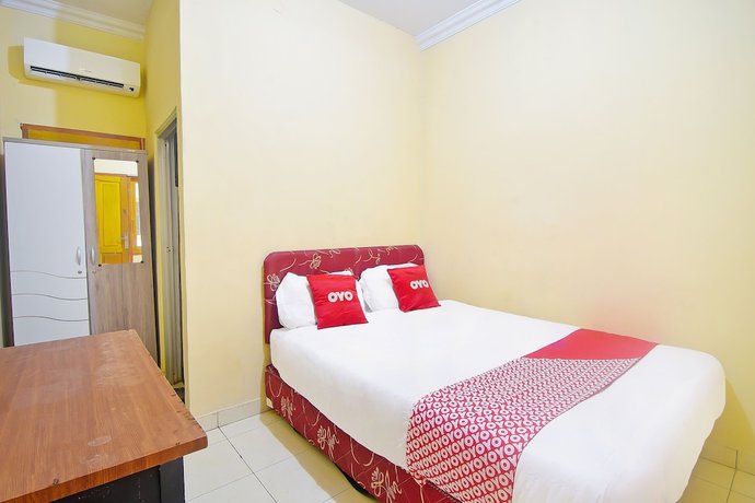 Imagen de la habitación del Hotel OYO 90463 A2b Guesthouse. Foto 9