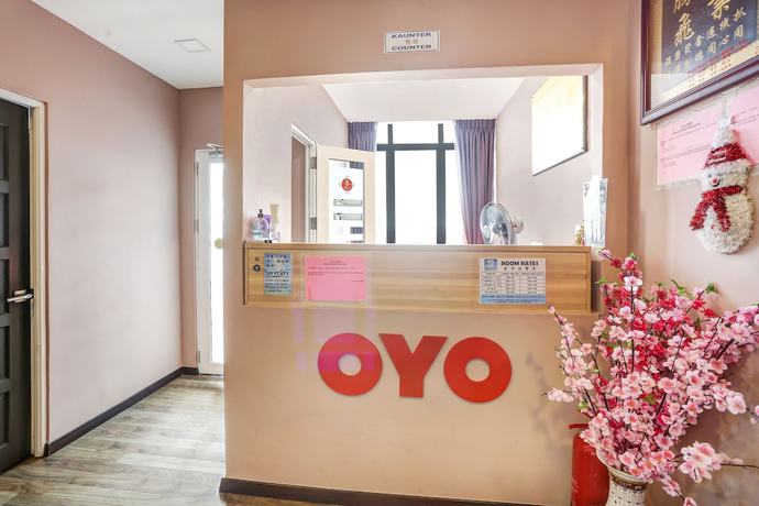 Imagen de los interiores del Hotel OYO 90474 Skycity Motel. Foto 18