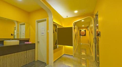 Imagen general del Hotel OYO 90484 Bright. Foto 12