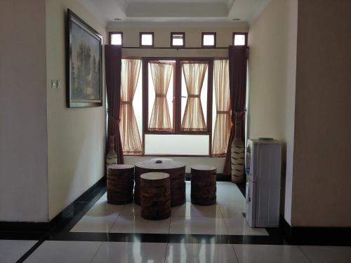 Imagen general del Hotel OYO 90492 Papi Inn Guesthouse. Foto 9