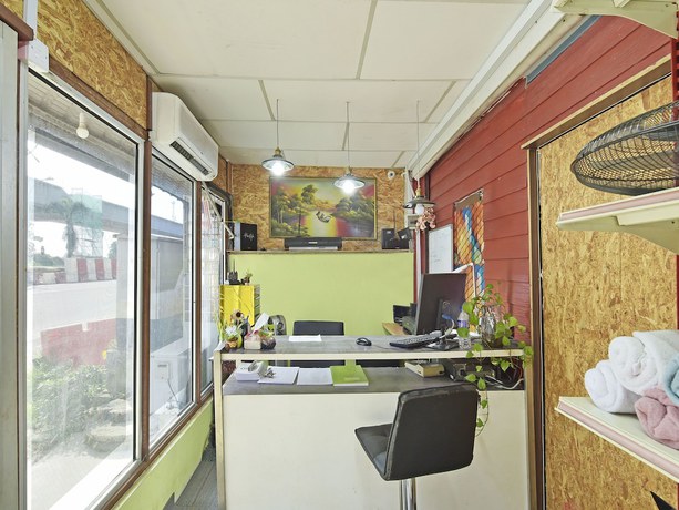 Imagen de los interiores del Hotel OYO 90535 Wakaf Bharu Inn. Foto 19