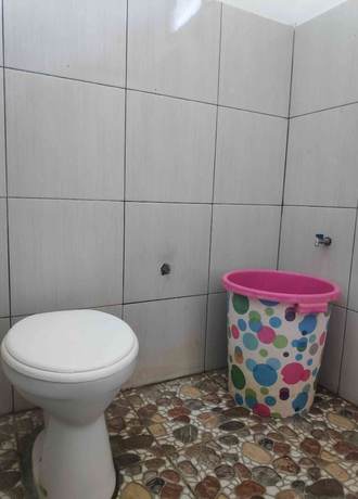 Imagen de la habitación del Hotel OYO 90547 Pondok Saren Anyar. Foto 16