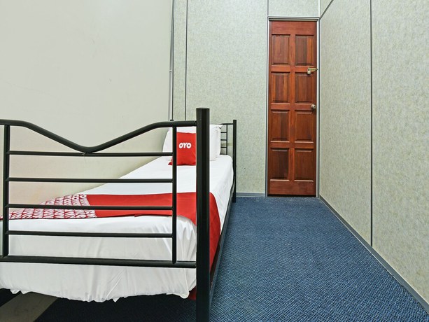 Imagen de la habitación del Hotel OYO 90593 Bajet Gaya Warisan. Foto 15