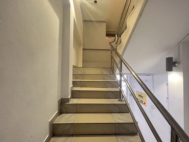 Imagen de los interiores del Hotel OYO 90621 Stutong Stay. Foto 17