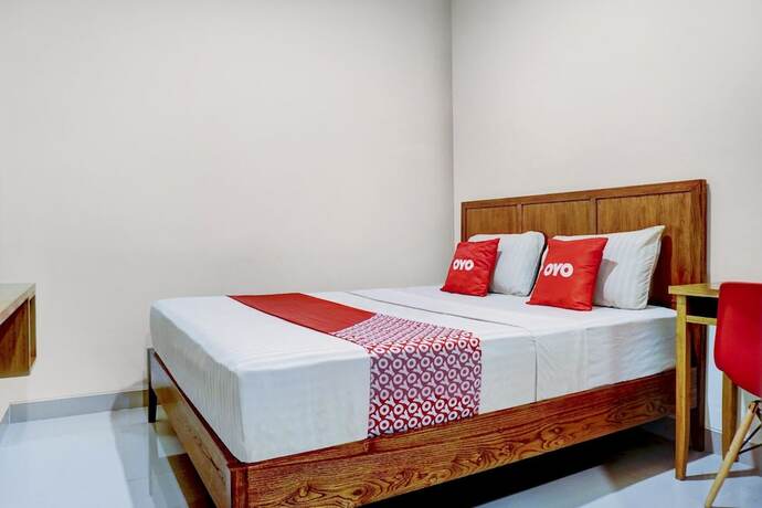 Imagen general del Hotel OYO 90629 The Home Srengseng. Foto 3