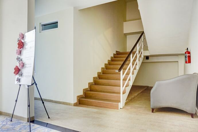 Imagen general del Hotel OYO 90629 The Home Srengseng. Foto 16